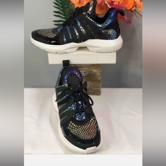 DKNY Womens Black Snake Skin Print Lynzie Toe Leather Athletic Sneakers 11M - Picture 1 of 9